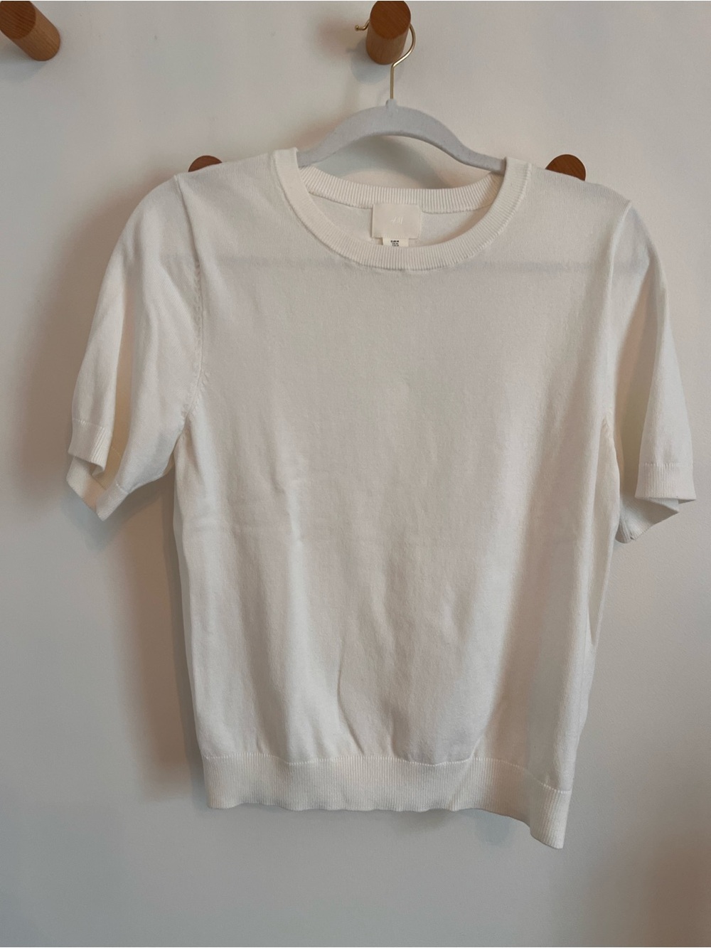 H&M White Crewneck Short Sleeve Top
